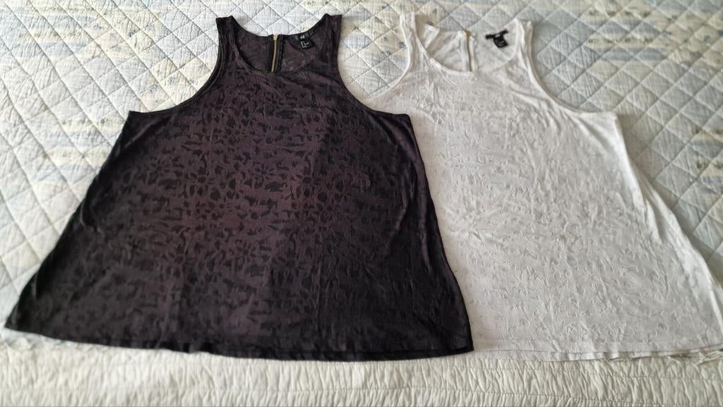 2 A-lijn topjes H&M zwart en wit maat L, Kleding | Dames, Tops, H&M, Zwart, Maat 42/44 (L), Ophalen of Verzenden