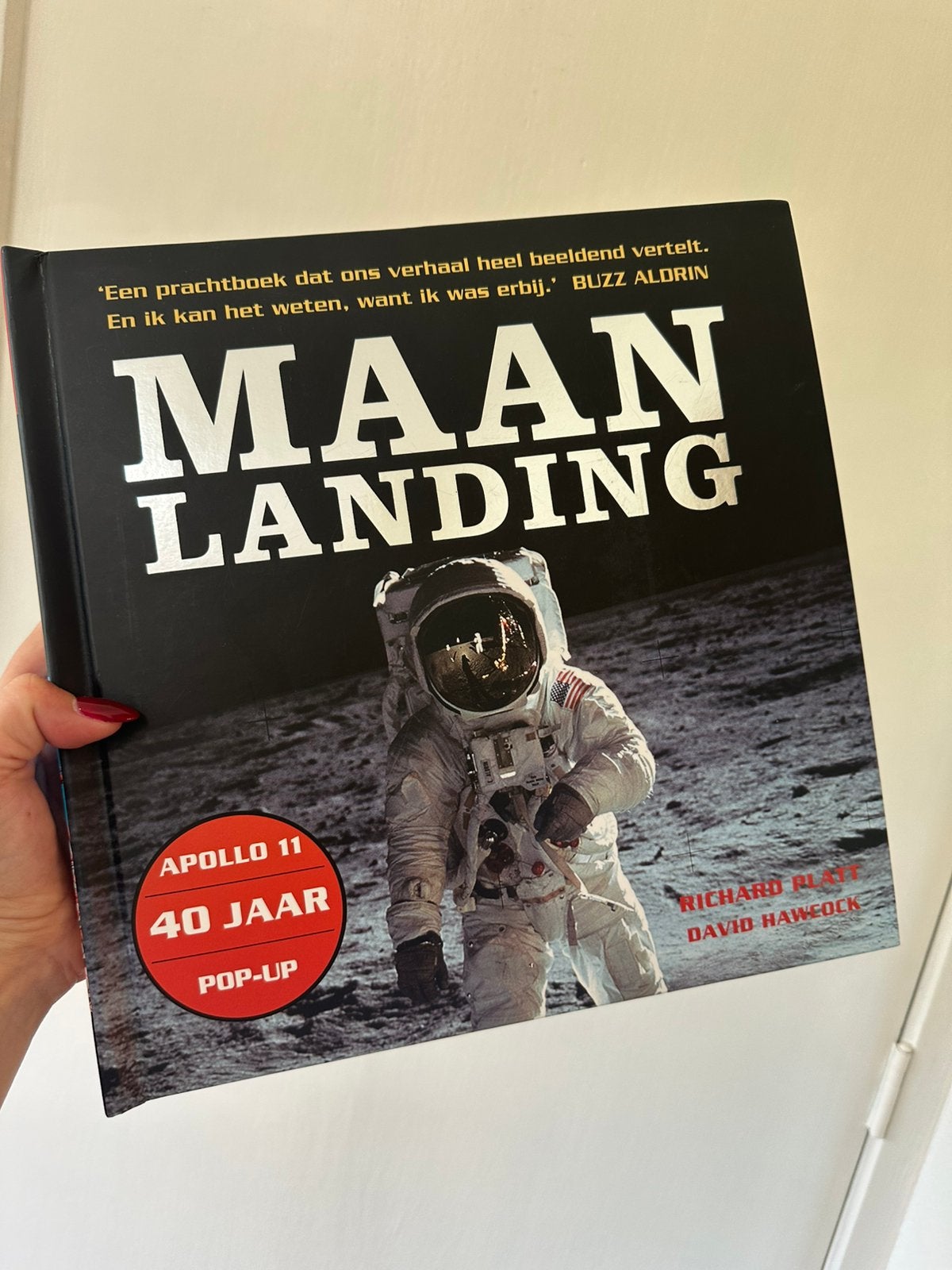 Spectaculair pop-up boek Maanlanding Apollo 11 - D. Hawcock, Boeken, Kinderboeken | Jeugd | onder 10 jaar, Zo goed als nieuw, Non-fictie