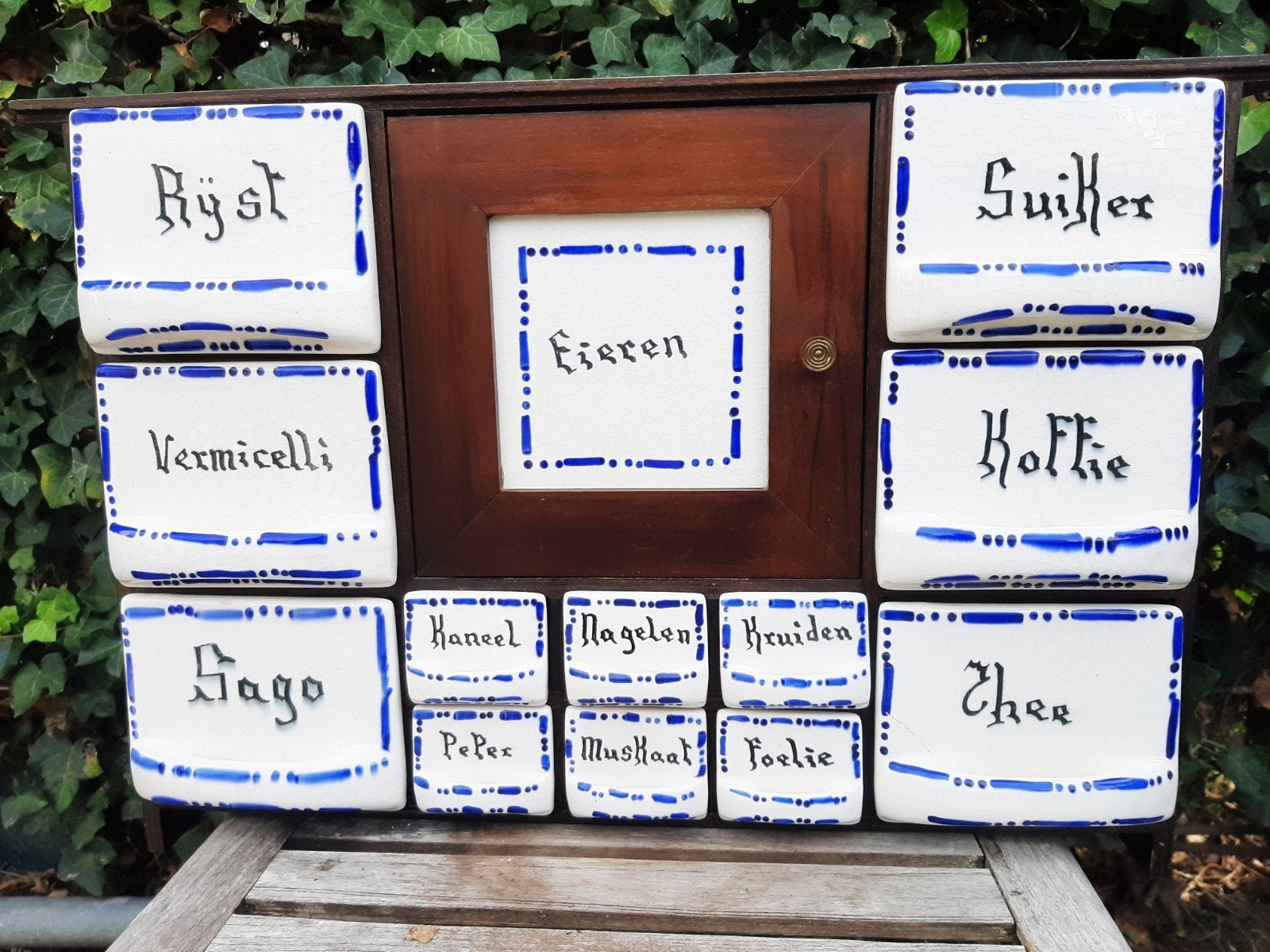 Antieke kruidenrek met 12 porseleinen potjes, Antiek en Kunst, Ophalen