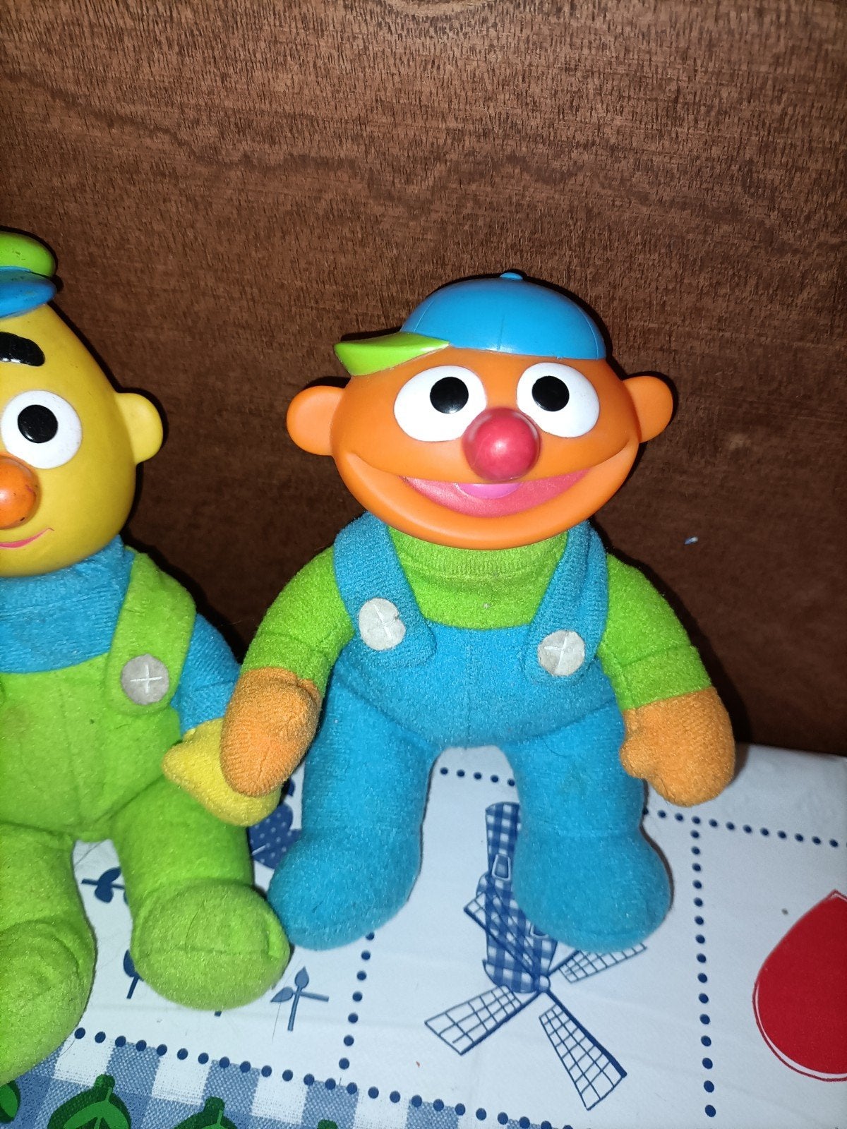 Bert en Ernie knuffels Tygo 19 cm en 17 cm, Ophalen of Verzenden, Zo goed als nieuw, Overige typen