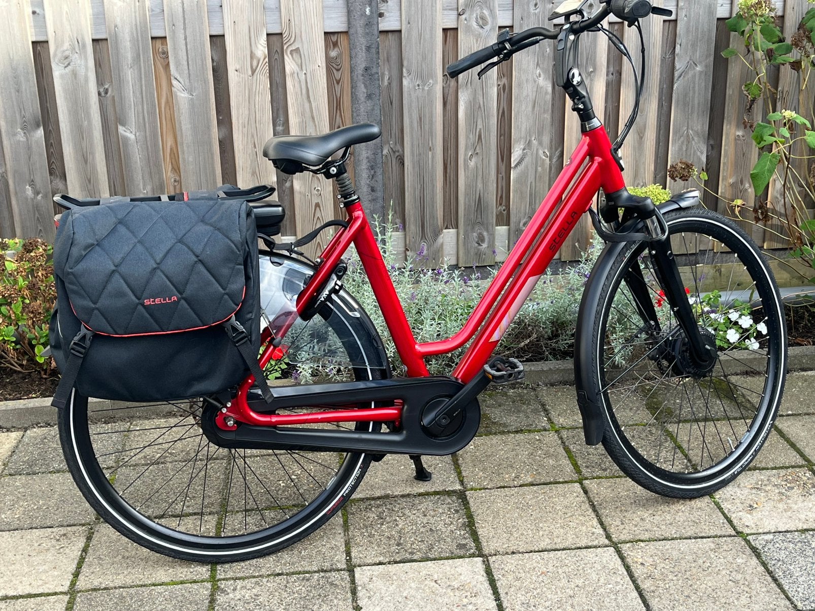 Hele fijne E-bike Stella Vicenza, Fietsen en Brommers, Zo goed als nieuw, 51 tot 55 cm, 50 km per accu of meer, Ophalen
