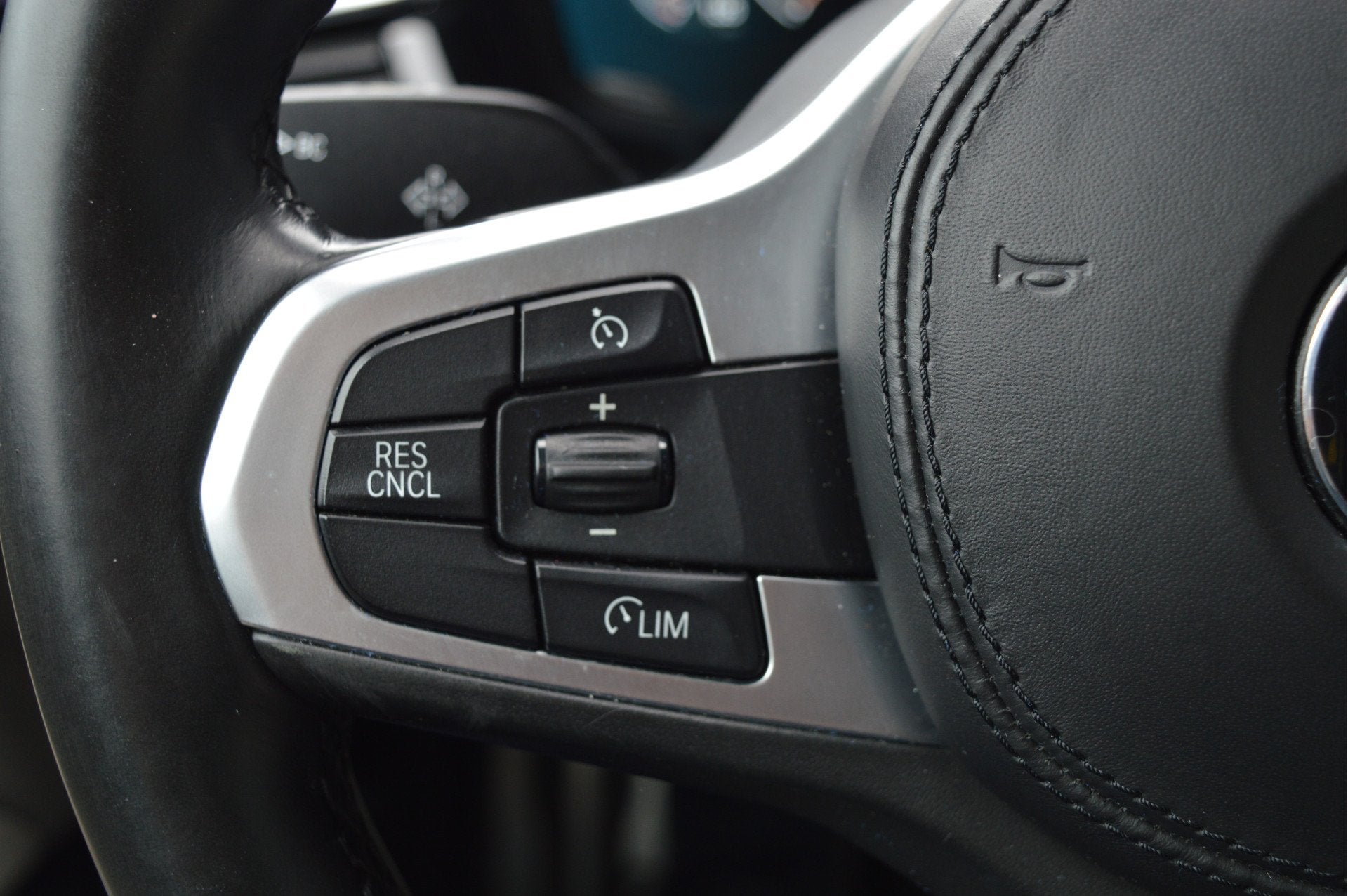 Foto 19 van BMW 5 Serie Touring 520i High Executive | M-PAKKET | PANO |
