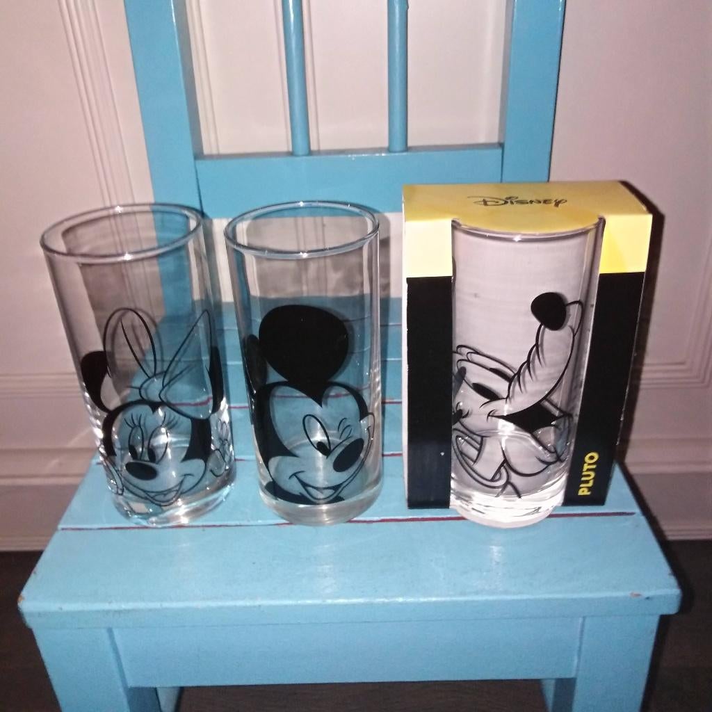 4 Walt disney glazen Mickey, Minnie, Donald Duck en Pluto, Ophalen, Mickey Mouse, Zo goed als nieuw, Servies