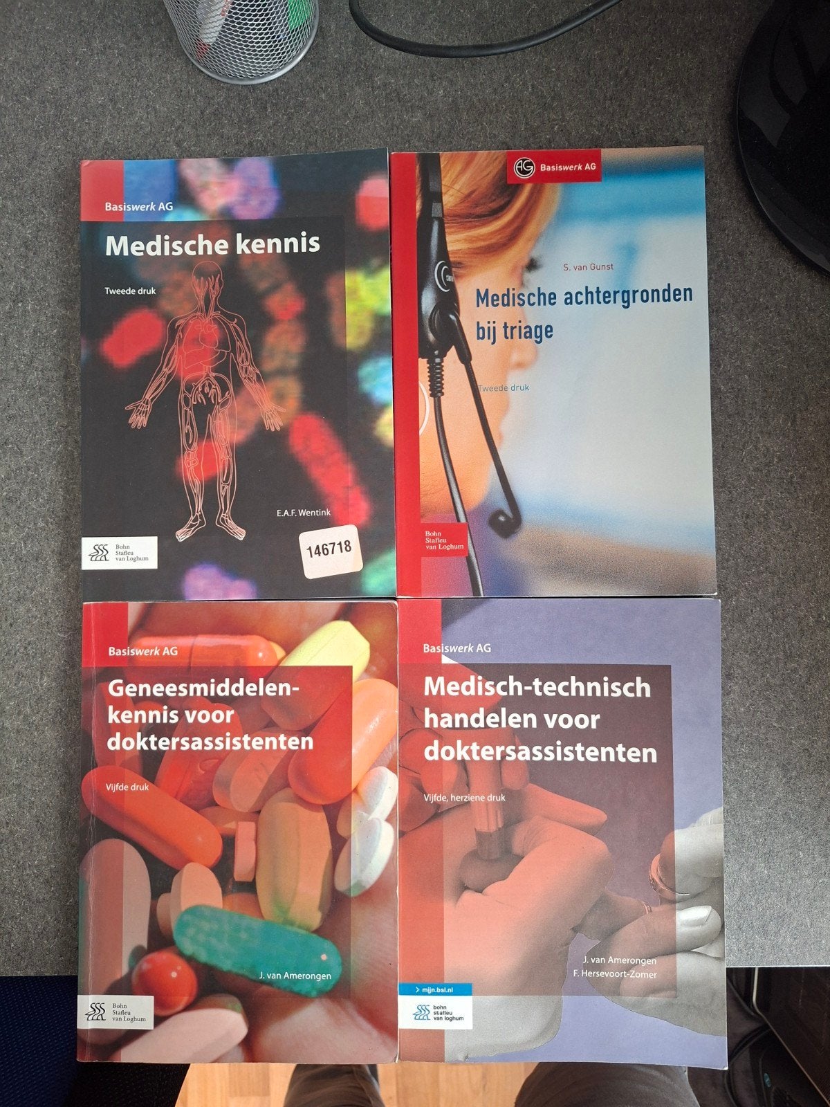 Medische boeken voor doktersassistenten (4 stuks), Ophalen of Verzenden, Beta, Gelezen, MBO