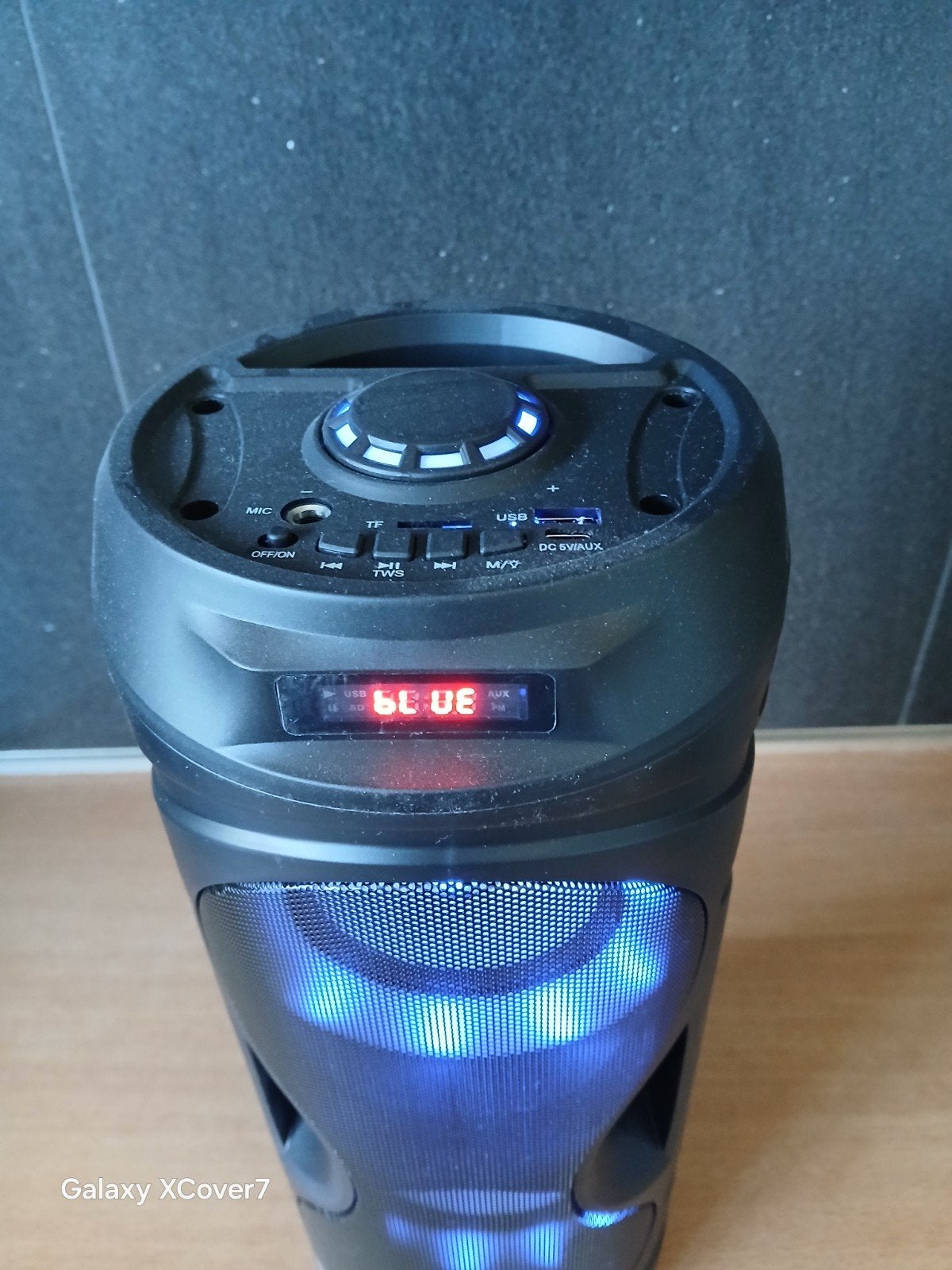 Grundig Draagbare Party Speaker met RGB Verlichting, Party speaker, Ophalen of Verzenden, Minder dan 60 watt, Nieuw
