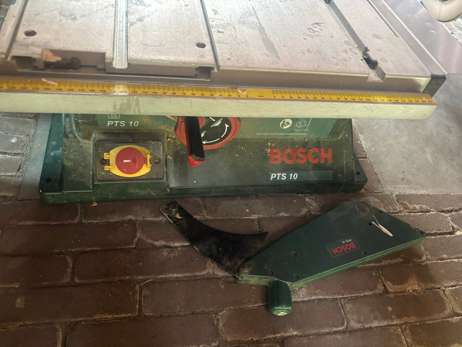 Bosch PTS 10 Tafelzaag - Krachtige en Betrouwbare Cirkelzaag, Ophalen, Gebruikt, Cirkelzaag, 70 mm of meer