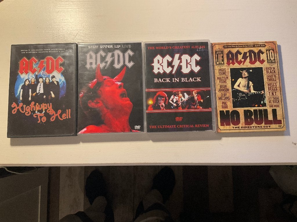 4 X AC/DC live dvd concerten....................koopje!!!!!!, Alle leeftijden, Ophalen of Verzenden, Zo goed als nieuw, Concert
