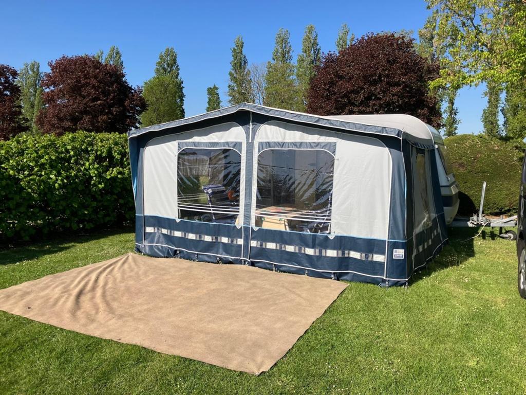 Caravan Fendt 410 diamant. BJ 1992, Caravans en Kamperen, Rondzit, Particulier, Fendt, Luifel