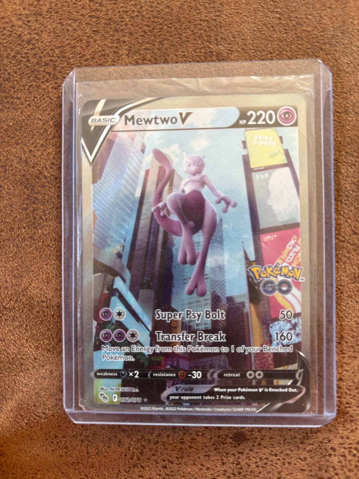 Mewtwo V Pokemon Go Promo SWSH261 Pokemon Kaart, Ophalen of Verzenden, Zo goed als nieuw, Losse kaart