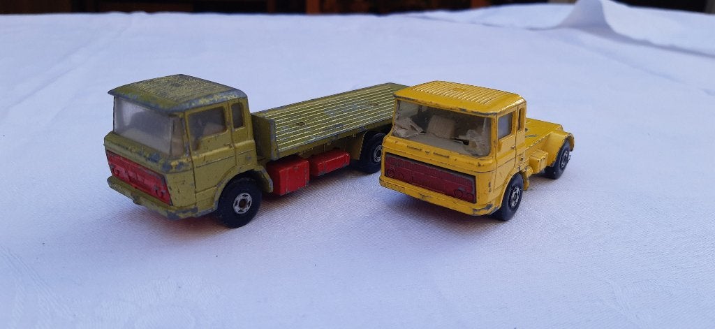 DAF 2600 MATCHBOX TREKKER EN EEN BAKWAGEN., Ophalen of Verzenden, Gebruikt, Auto
