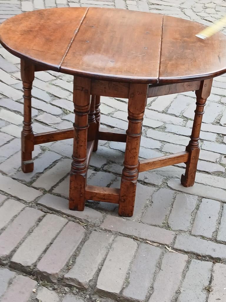 Engels eiken hangoor tafeltje - ovaal, hoogte 45 cm, Ophalen of Verzenden