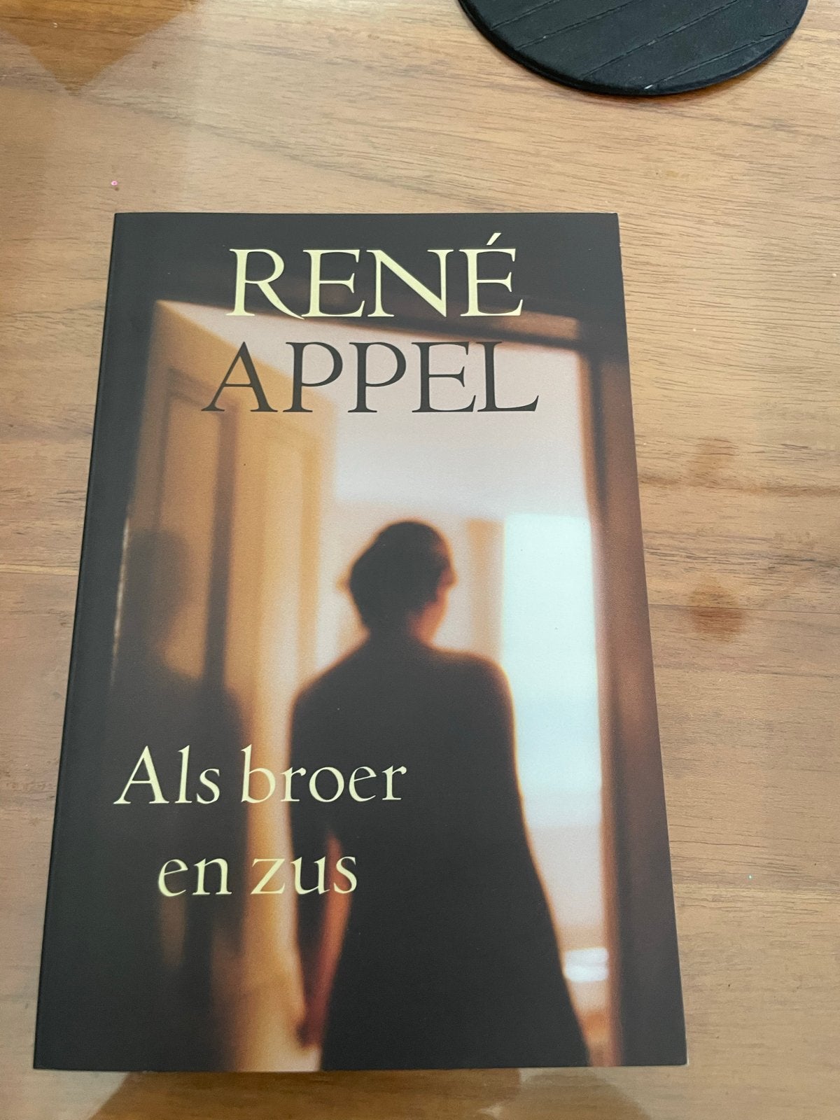René Appel - Als broer en zus (Thriller), Ophalen of Verzenden, Zo goed als nieuw, Nederland