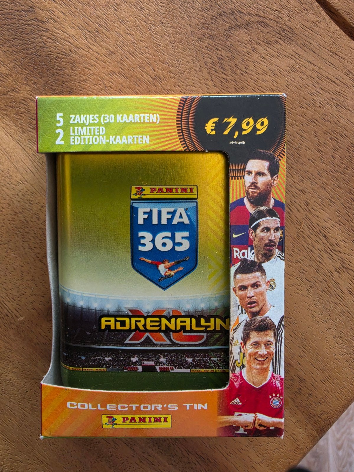 Panini FIFA 365 Adrenalyn XL 2021 Collector's Tin, Ophalen of Verzenden, Nieuw, Overige sporten, Spelerskaart