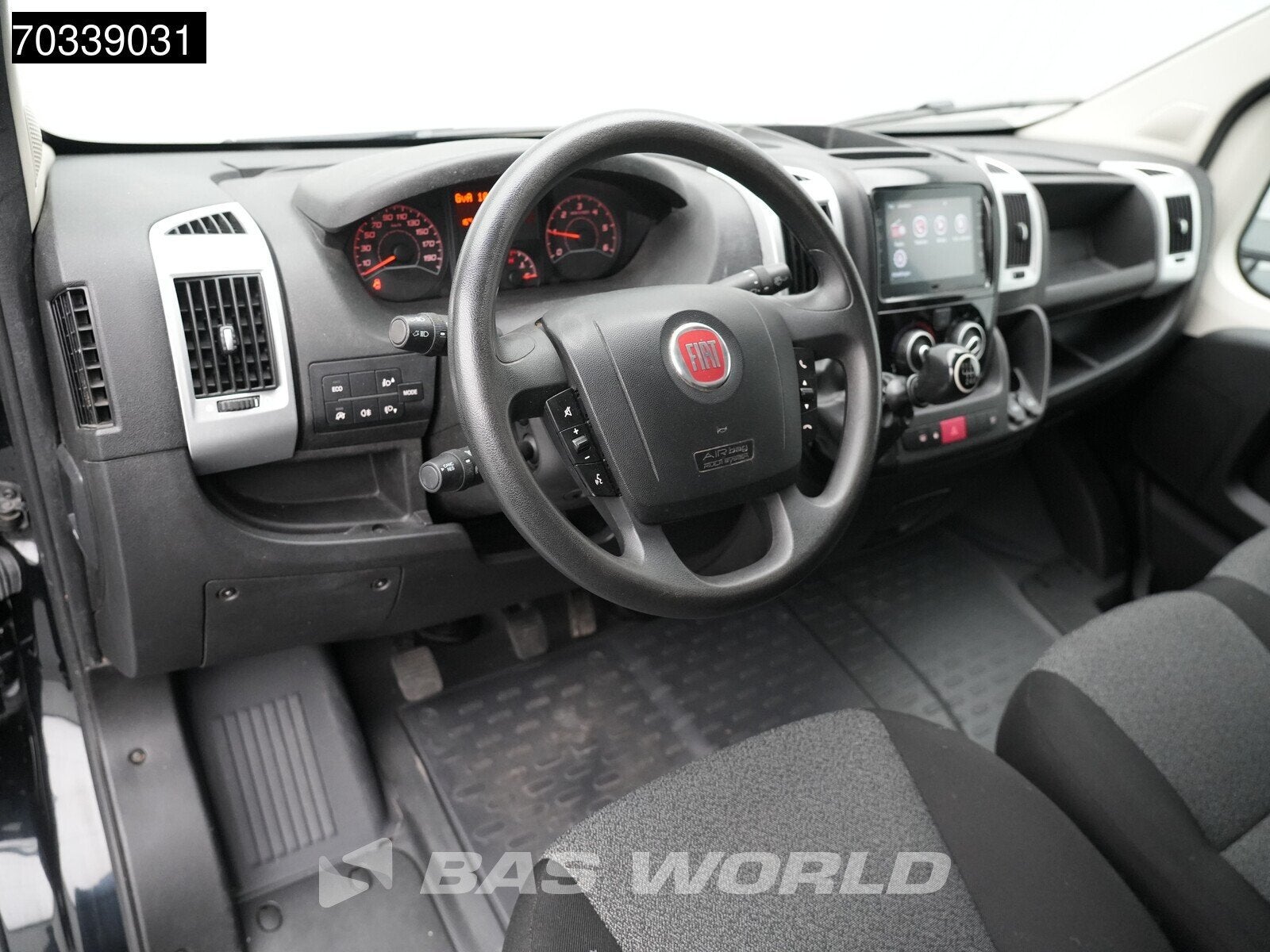 Fiat Ducato 120PK L3H2 Trekhaak Airco Cruise Camera Parkeers, Auto's, Stof, Gebruikt, Euro 6, 2500 kg