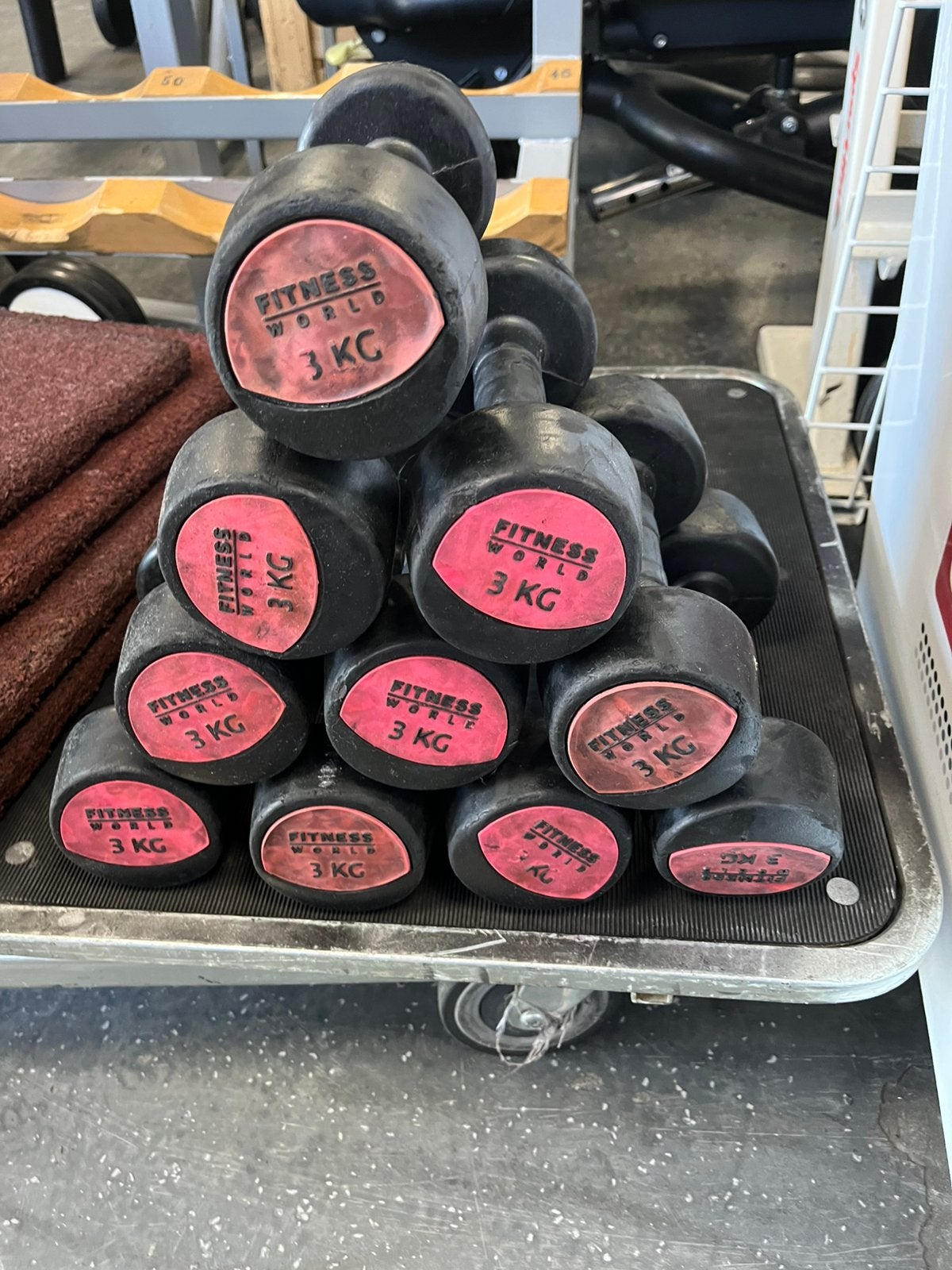10 x 3 kg rubberen dumbbells  gewichten, Gebruikt, Rubberen dumbbells, Ophalen of Verzenden, Gebruikt
