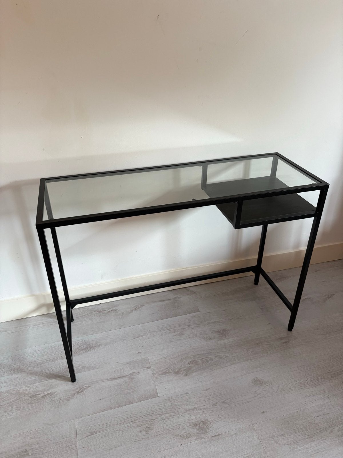 IKEA Vittsjö laptoptafel, Ophalen, Zo goed als nieuw, IKEA, Computerbureau