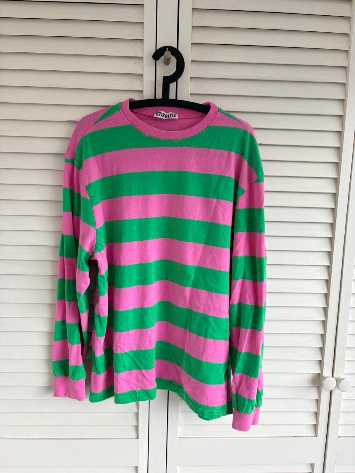 Stieglitz skater shirt roze groen L, Maat 42/44 (L), Ophalen of Verzenden, Zo goed als nieuw, Lange mouw