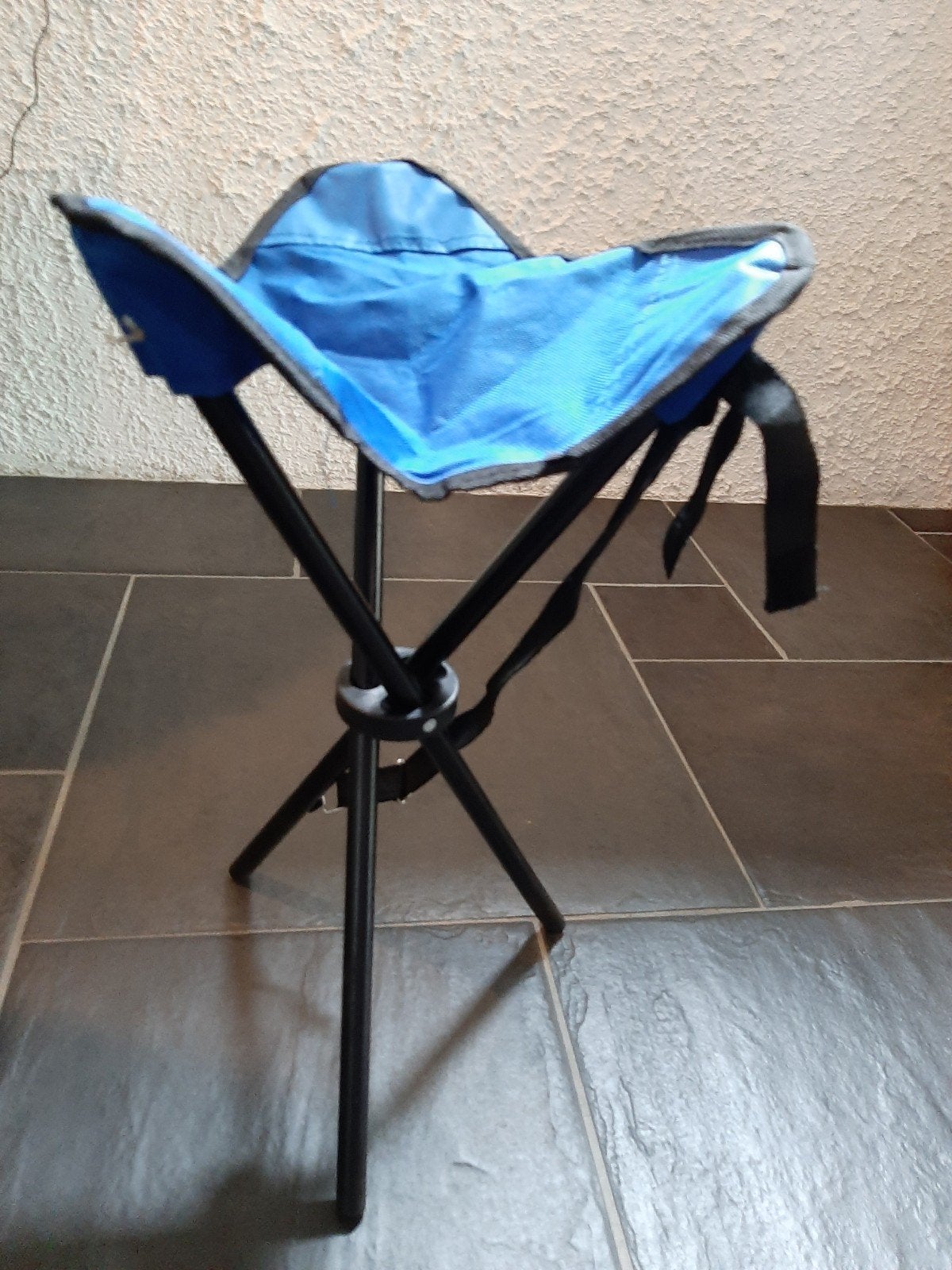 Inklapbaar krukje, Ophalen, Campingstoel