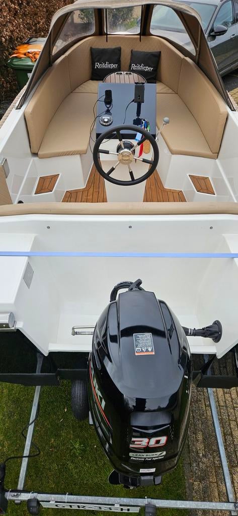 Reitdieper 490XL 2021, 30 PK Suzuki, auto trim, 55 vaaruren!, Ophalen, Zo goed als nieuw, Buitenboordmotor, Polyester