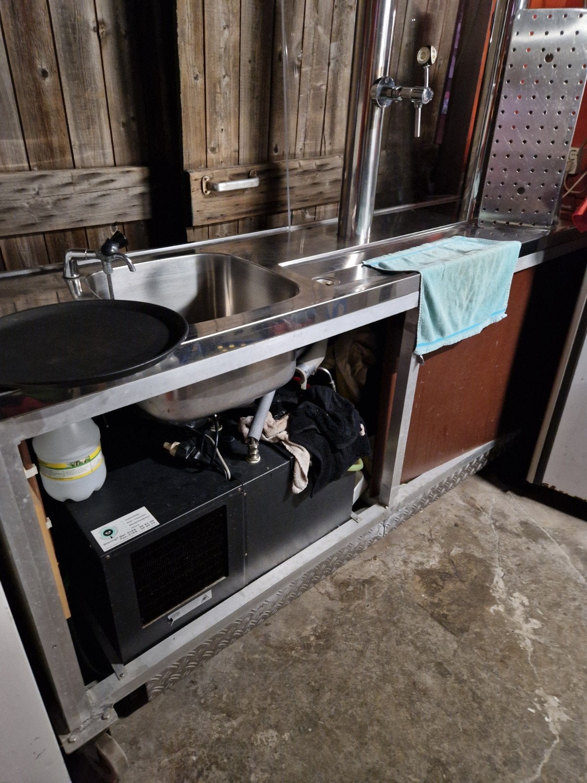 Complete Mobiele Bar met Spoelbak en Tapkranen, Ophalen