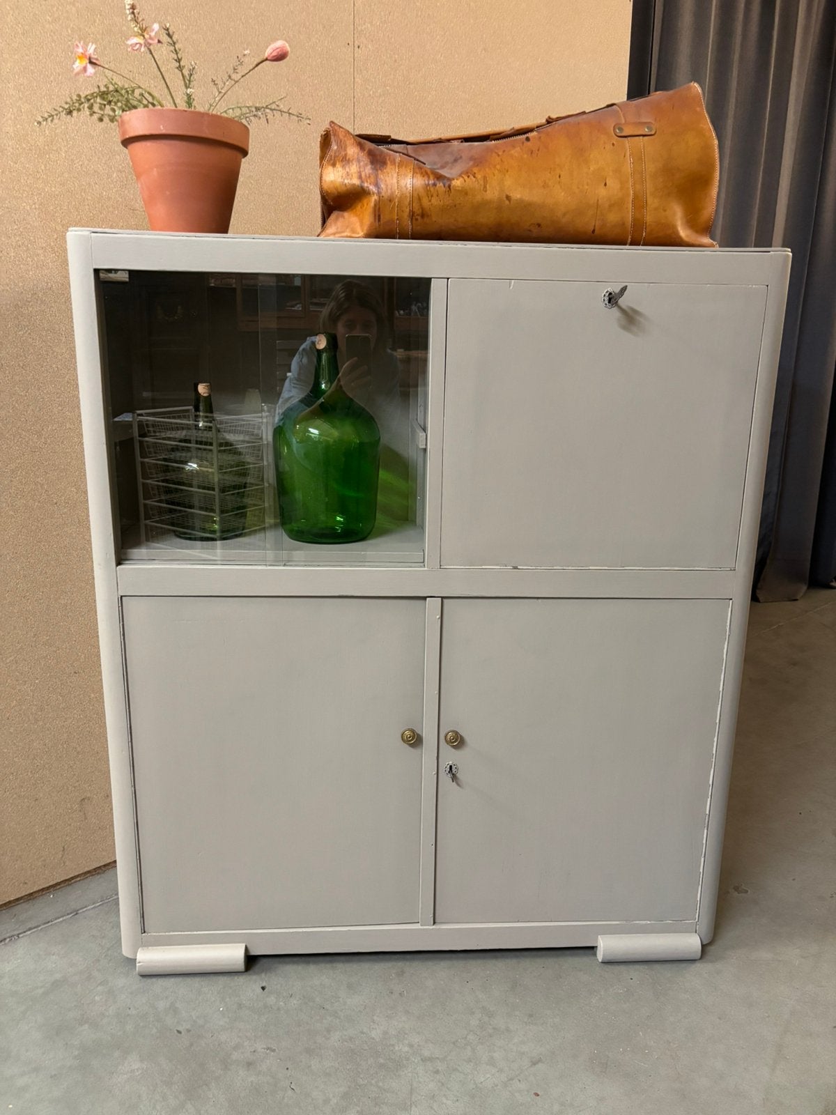 Vintage kast / highboard / buffetkast, Studio Larilo, 100 tot 150 cm, Zo goed als nieuw, Minder dan 150 cm