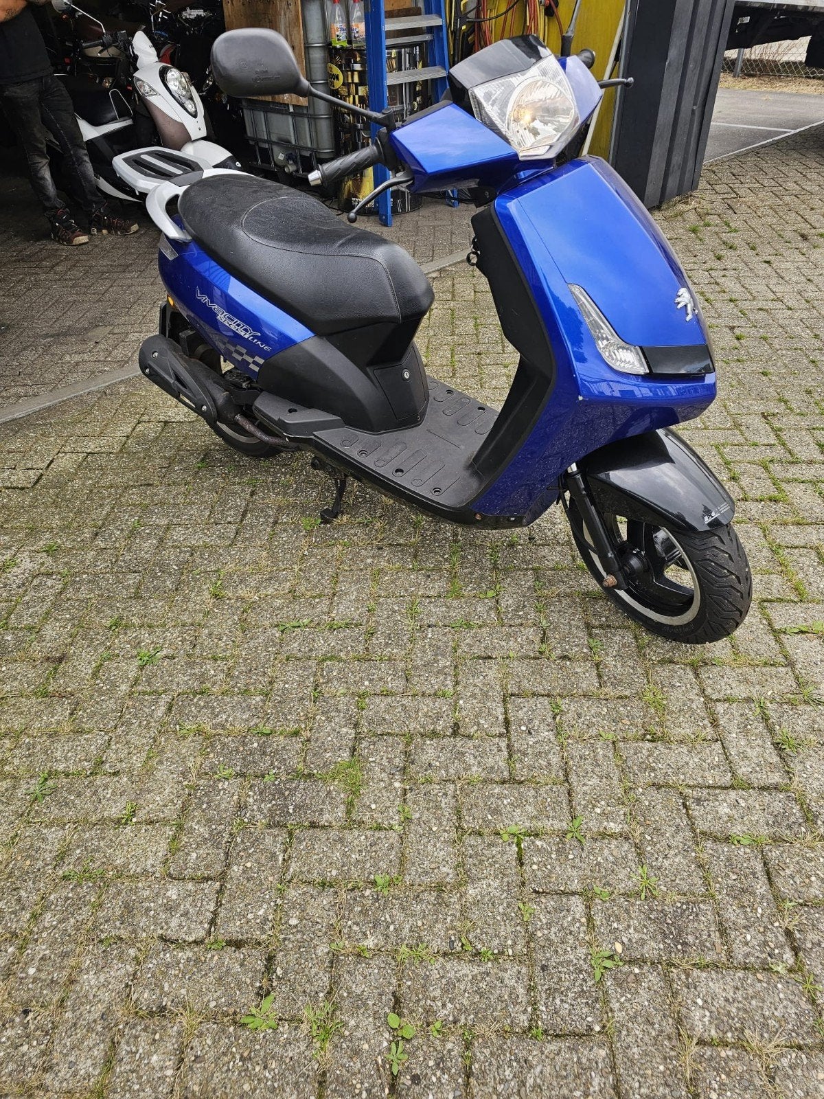 Peugeot Vivacity 4-takt scooter - Loopt goed, mist kapje, Ophalen of Verzenden