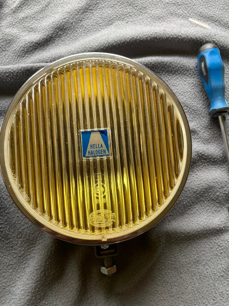 Oldtimer 2 Hella mistlampen type 170 en 18 cm, Ophalen of Verzenden, Gebruikt