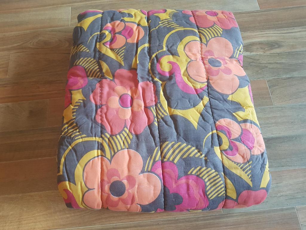 retro vintage jaren 70 slaapzak slaap zak sprei deken, Caravans en Kamperen, Slaapzakken, Gebruikt, Ophalen of Verzenden