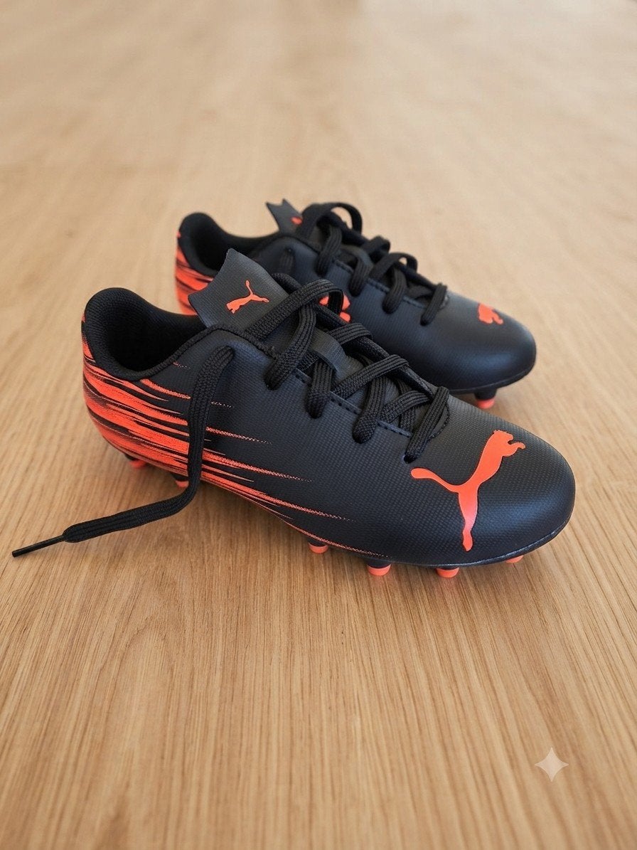 Nieuwe Puma voetbalschoenen maat 30, Ophalen of Verzenden