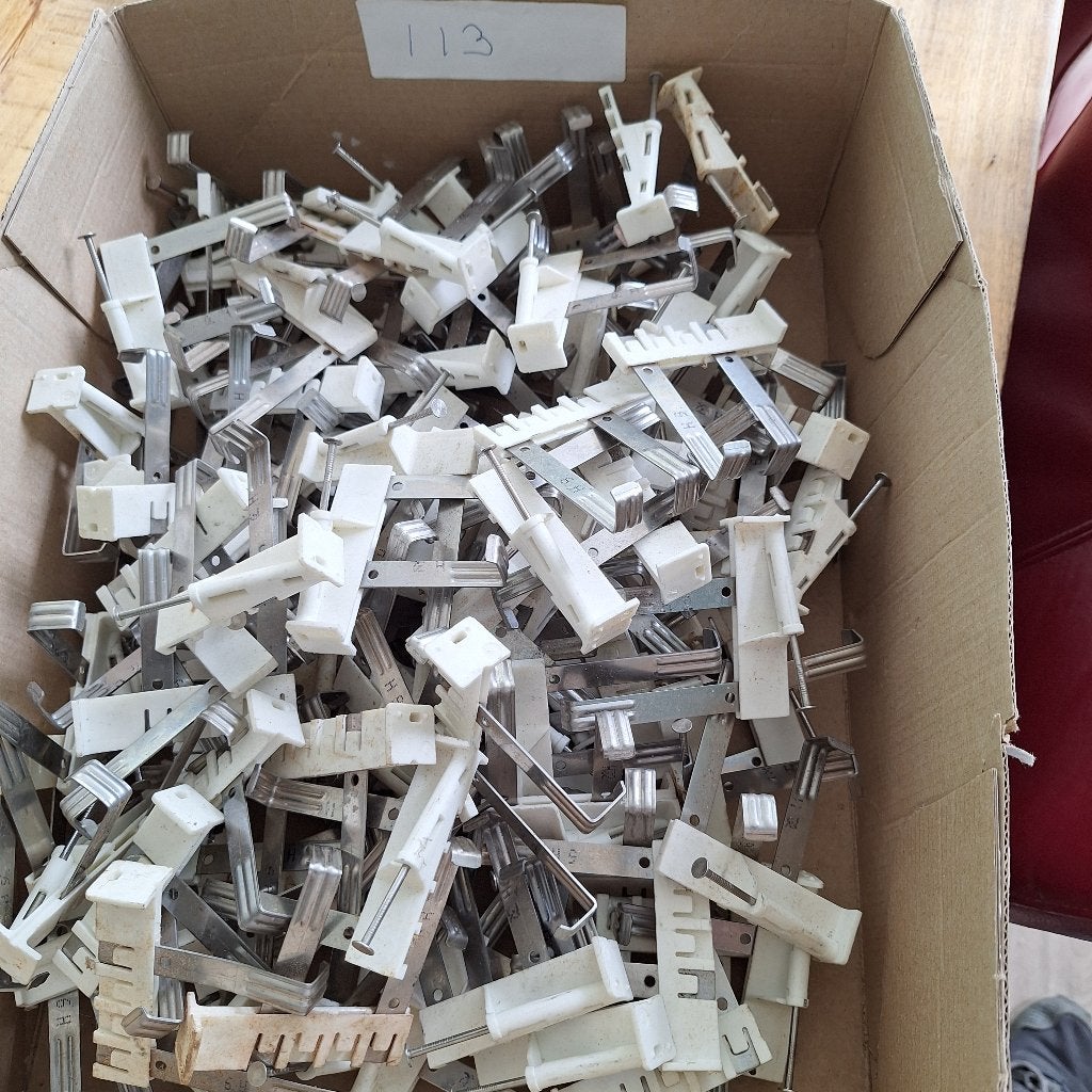 Dakpan haken, Steen of Klei, Zwart, Nieuw, Ophalen of Verzenden