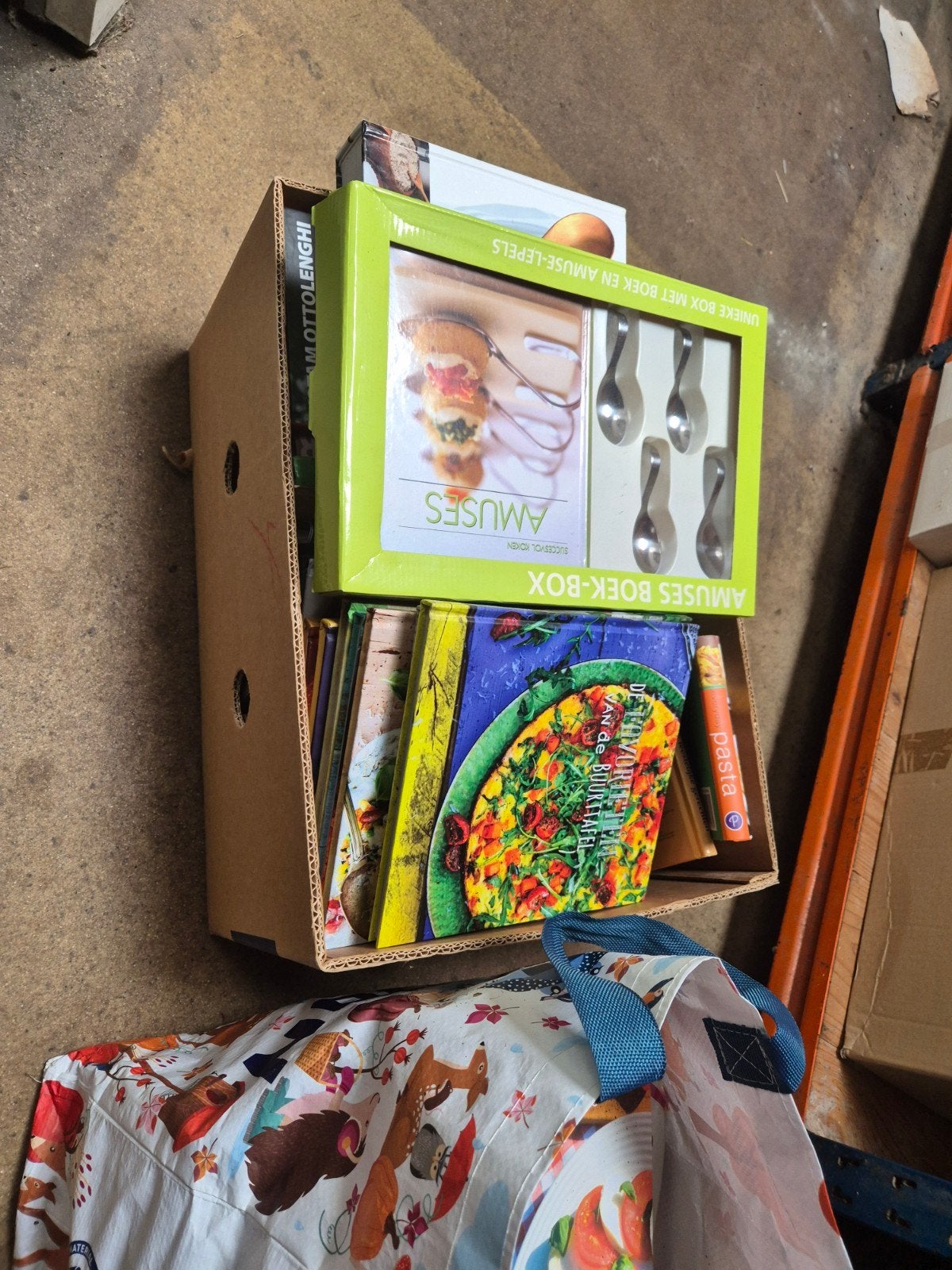 Diverse kookboeken gratis, Boeken, Kookboeken, Ophalen, Gelezen, Overige gebieden, Hoofdgerechten