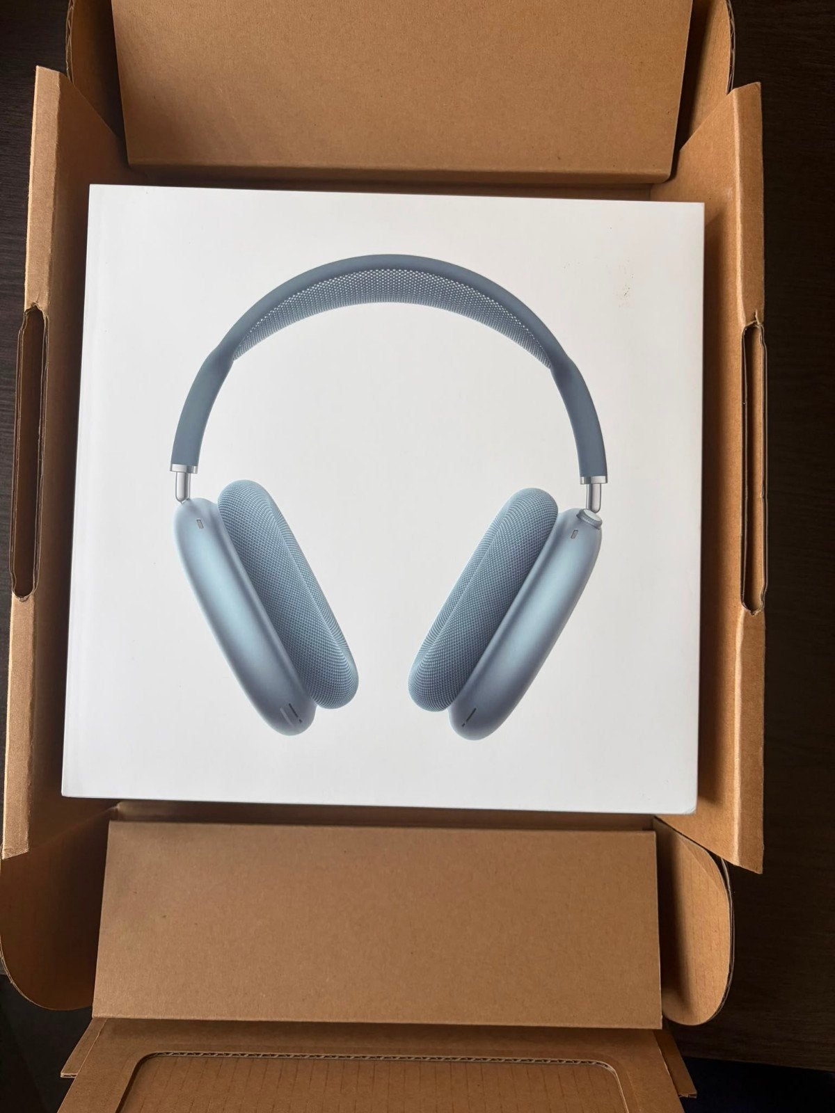 Airpods Max met Smart Case helemaal nieuwe geseald