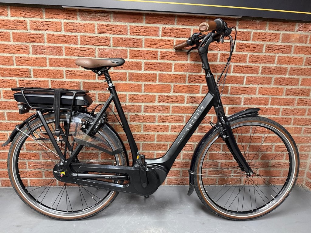Gazelle Orange C8+  61cm Bosch Smart middenmotor 4884km 500w, Ophalen of Verzenden, Zo goed als nieuw, Wilhelminaweg 8 dieren