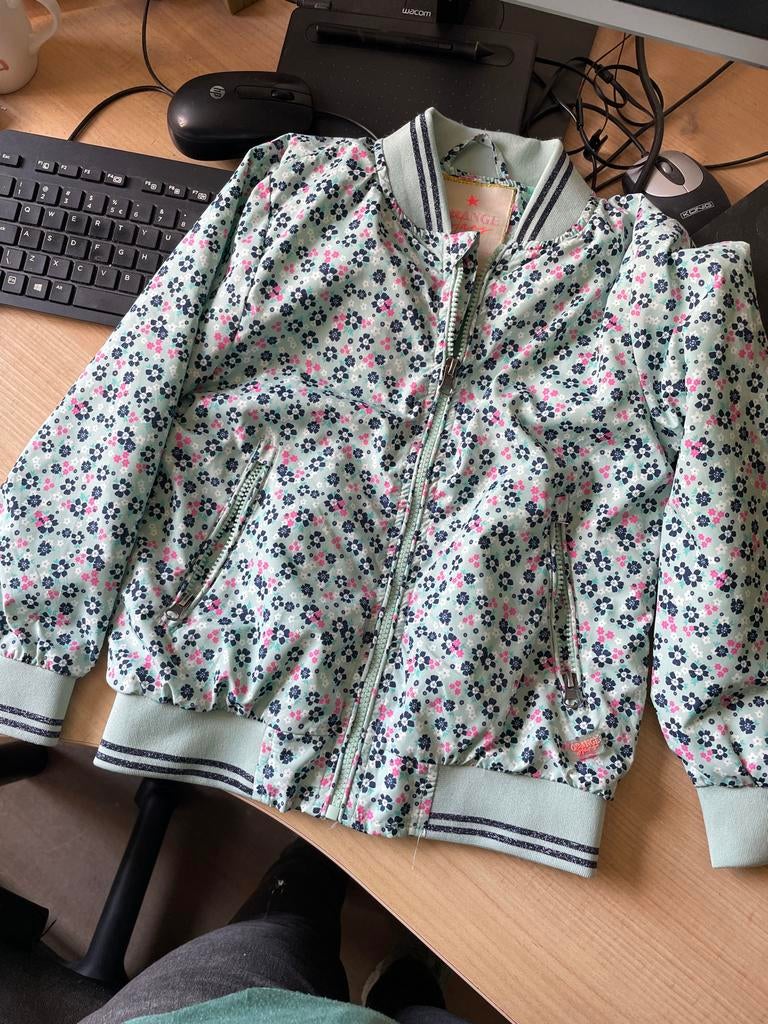 Orange Stars Meisjes Jas - Bloemenprint - Maat 140, Kinderen en Baby's, Kinderkleding | Maat 140, Ophalen of Verzenden, Gebruikt