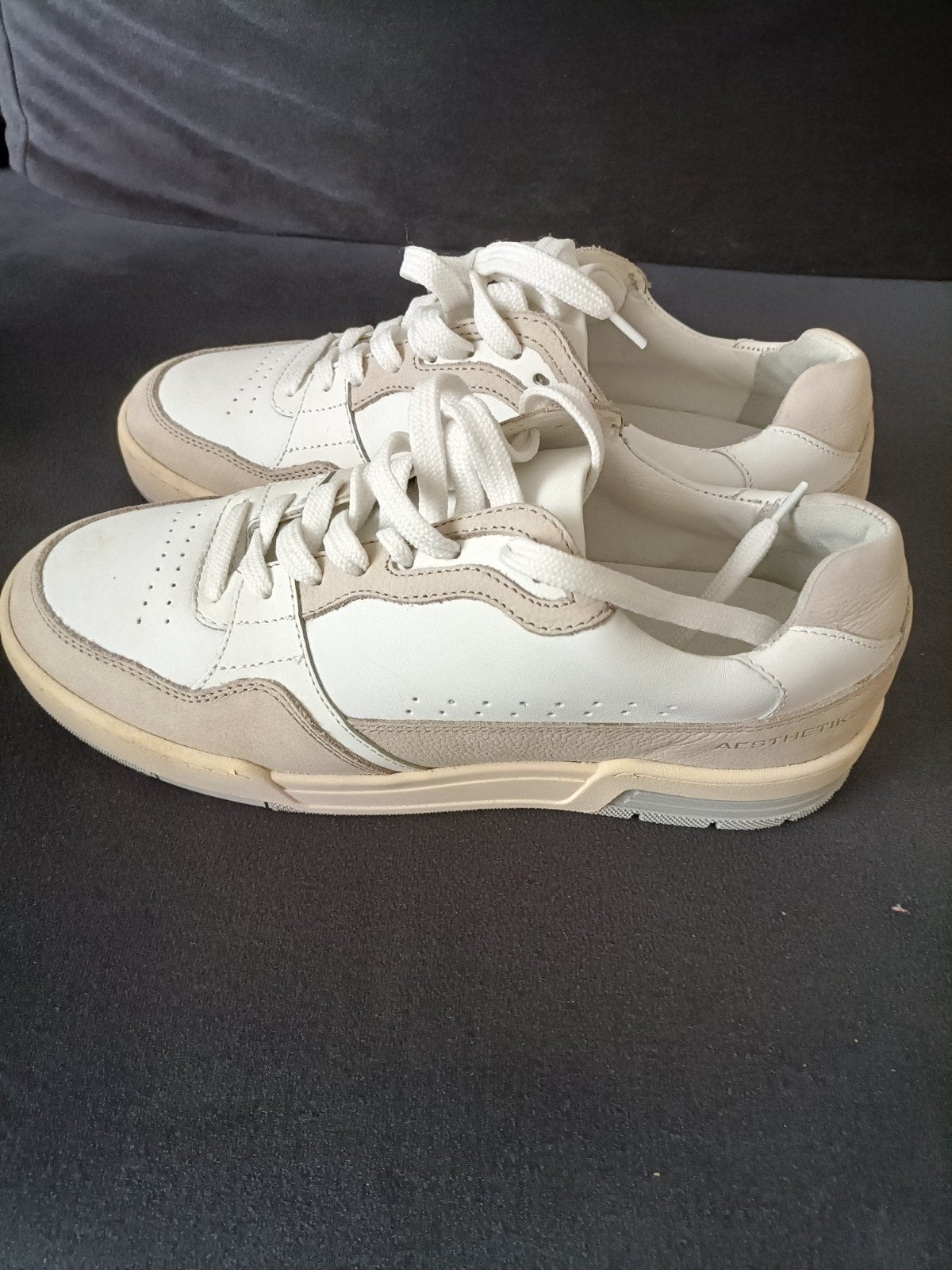 Echt leder 43 sport scohone new, Sport en Fitness, Basketbal, Ophalen of Verzenden, Schoenen