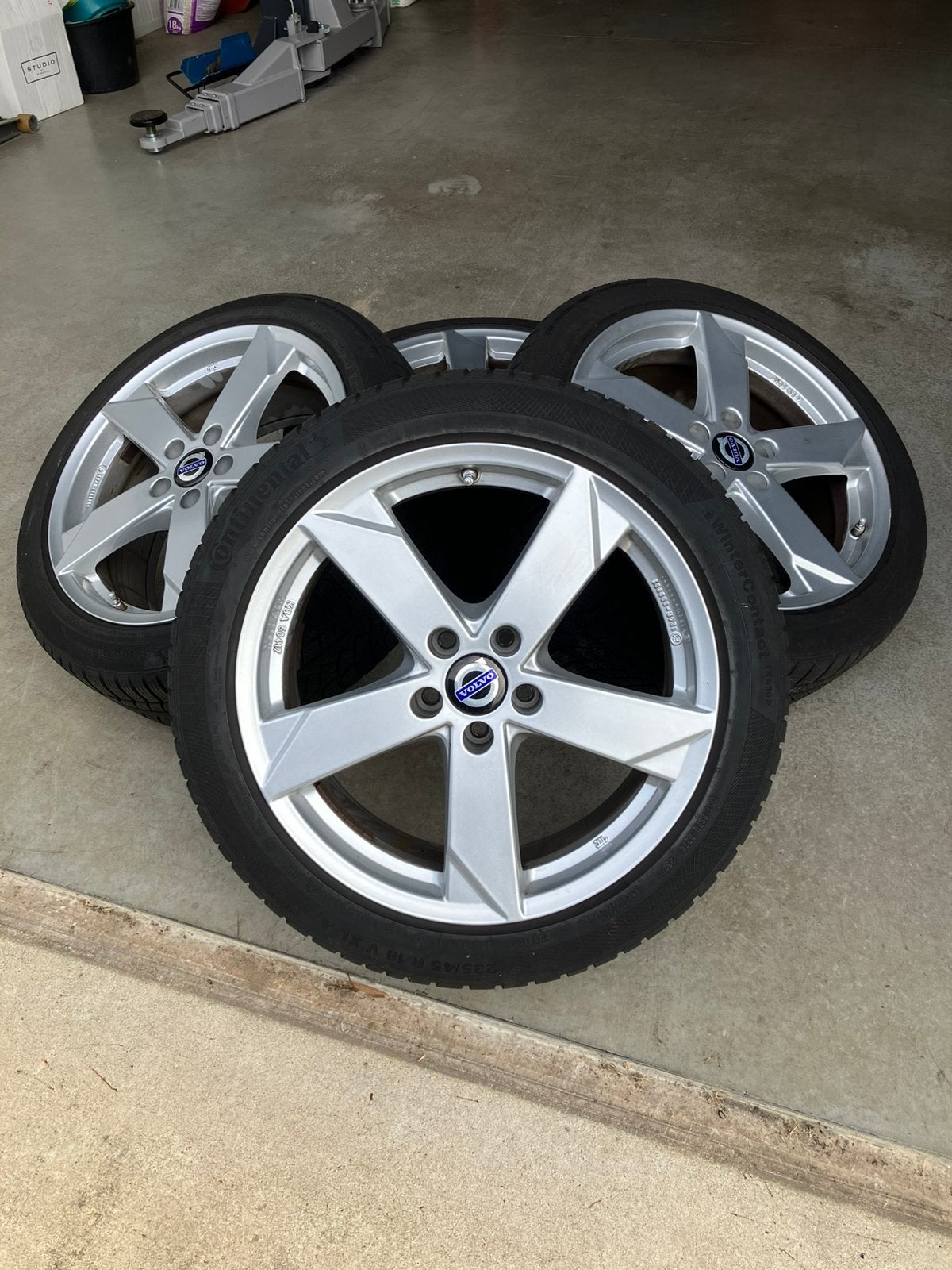 Volvo V60 V70 winter sets 16, 17, 18 inch, Ophalen, Gebruikt, Banden en Velgen, 17 inch