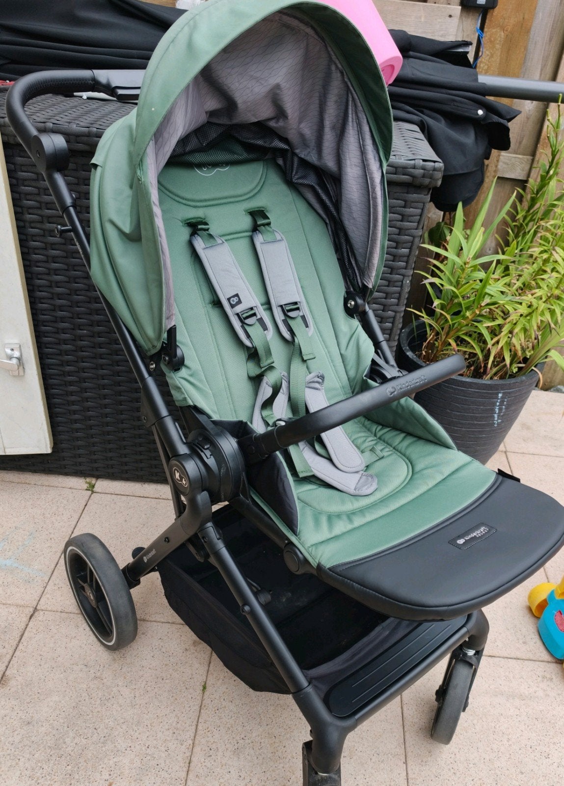 Kinderkraft 2-in-1 Kinderwagen en Buggy groen Zo goed als ni, Kinderen en Baby's, Kinderwagens en Combinaties, Ophalen of Verzenden