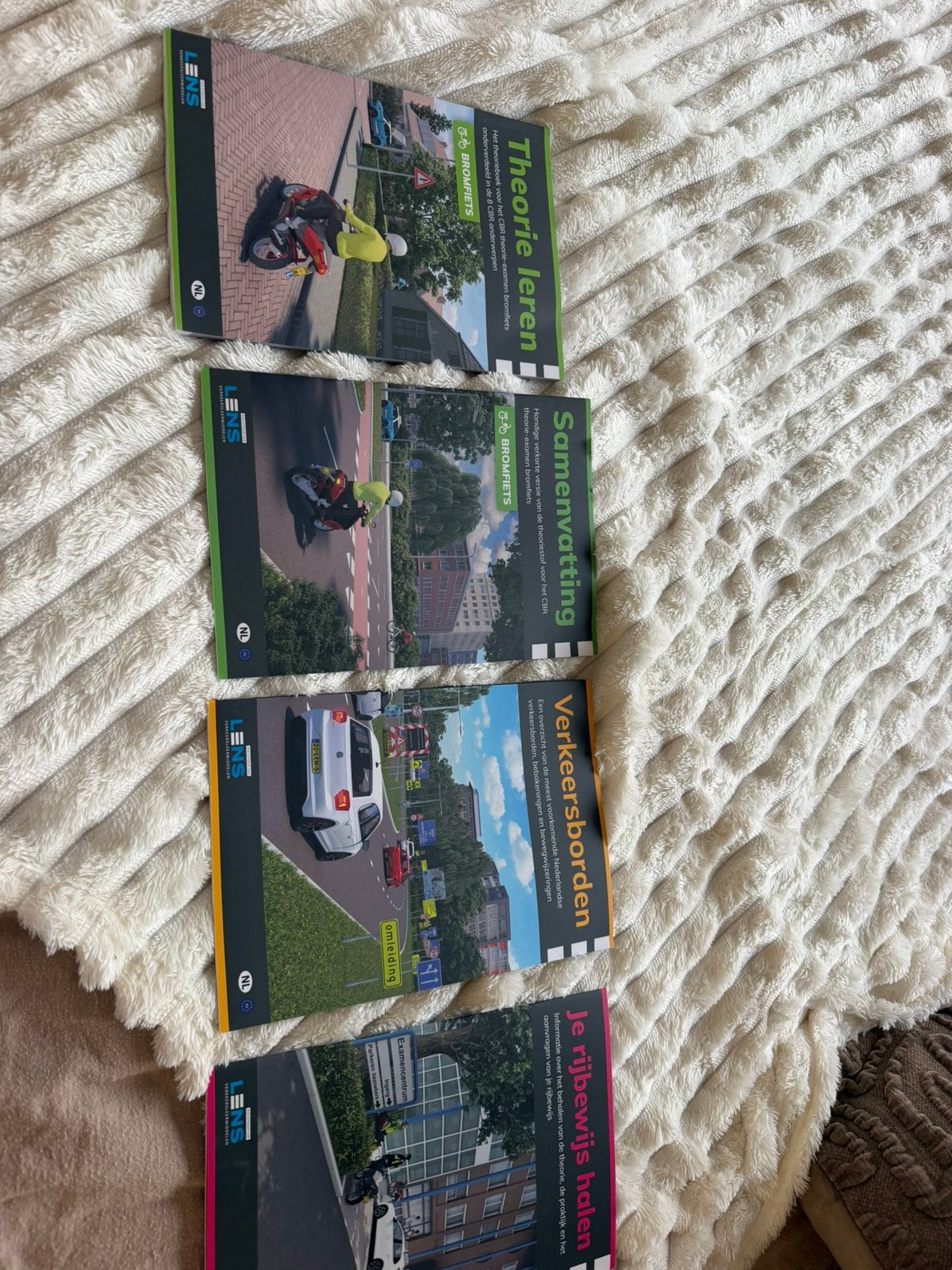 scooter theorie boeken, Ophalen, Alpha, Zo goed als nieuw, Niet van toepassing
