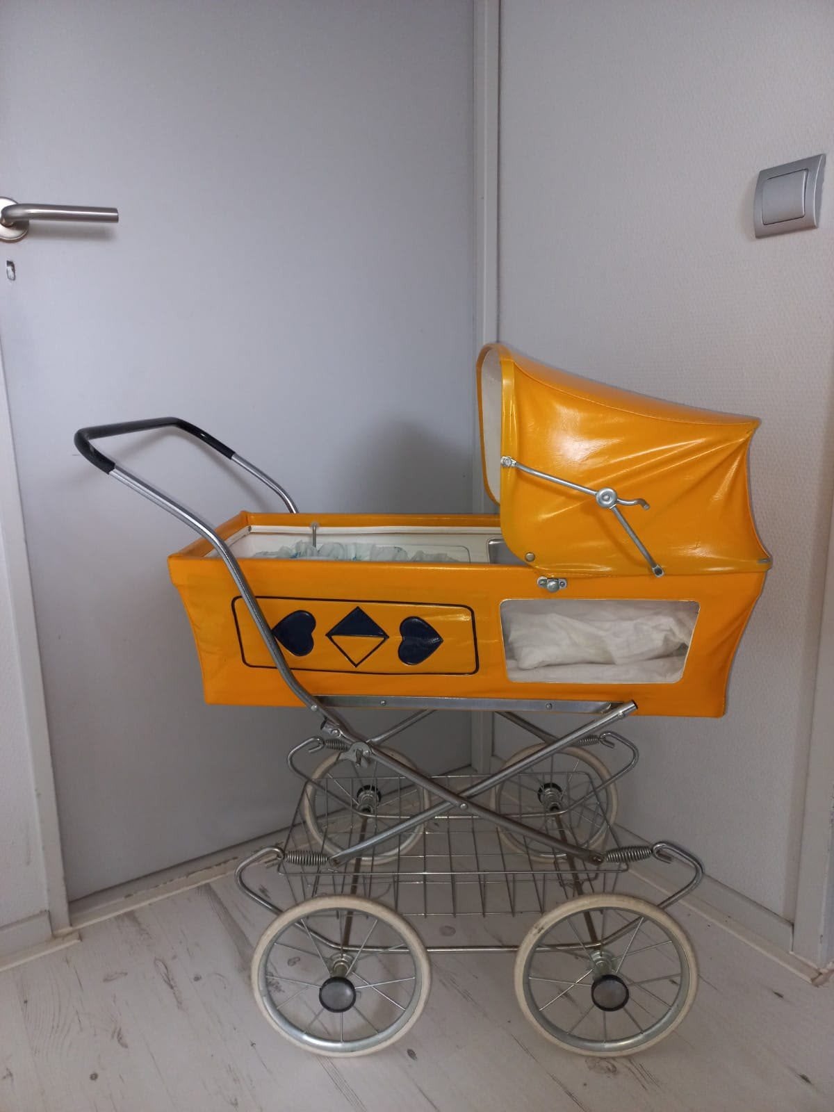 Vintage Poppenwagen Geel - Retro Speelgoed, Ophalen, Gebruikt, Kinderwagen, Overige merken
