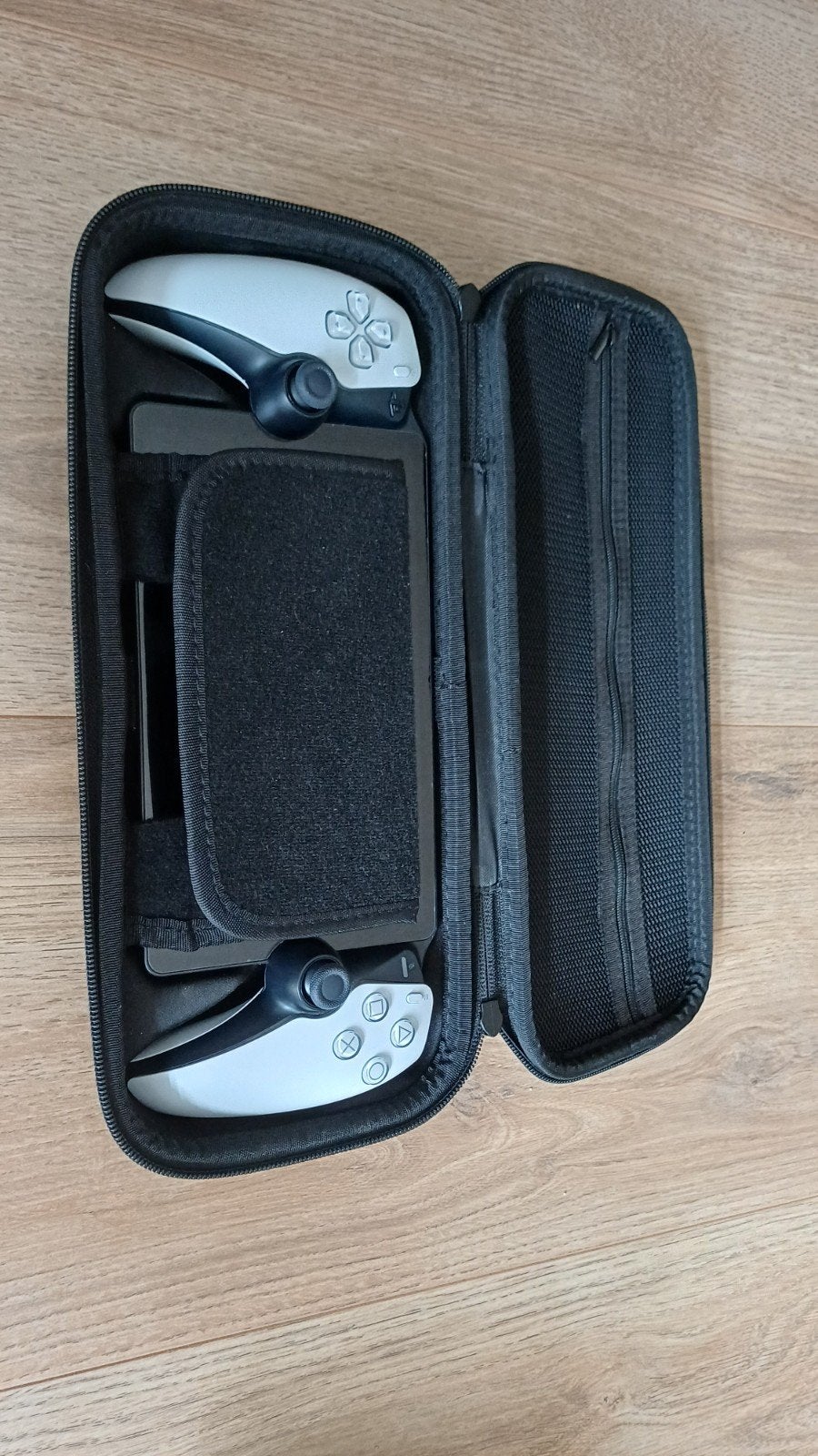 Playstation Portal met screenprotector, beschermcase en doos, Spelcomputers en Games, Spelcomputers | Sony PlayStation Portables | Accessoires