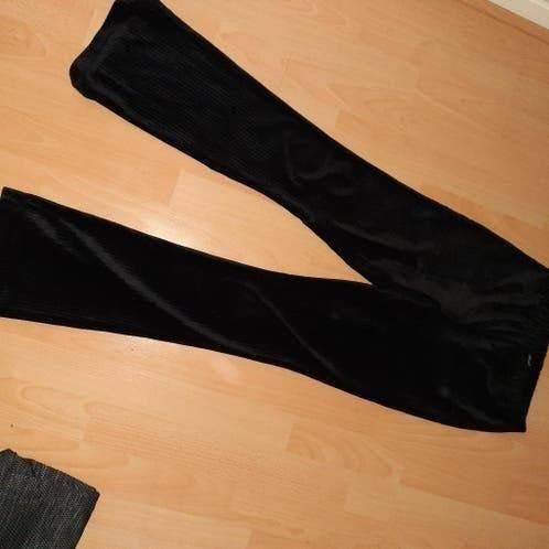 146 zachte zwarte broek, Kinderen en Baby's, Verzenden, Zo goed als nieuw, Meisje, Broek
