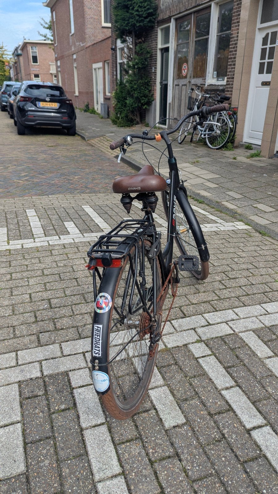 Zwarte Raaks stadsfiets met bruin zadel en banden, Velgrem, Versnellingen, Ophalen, Overige merken