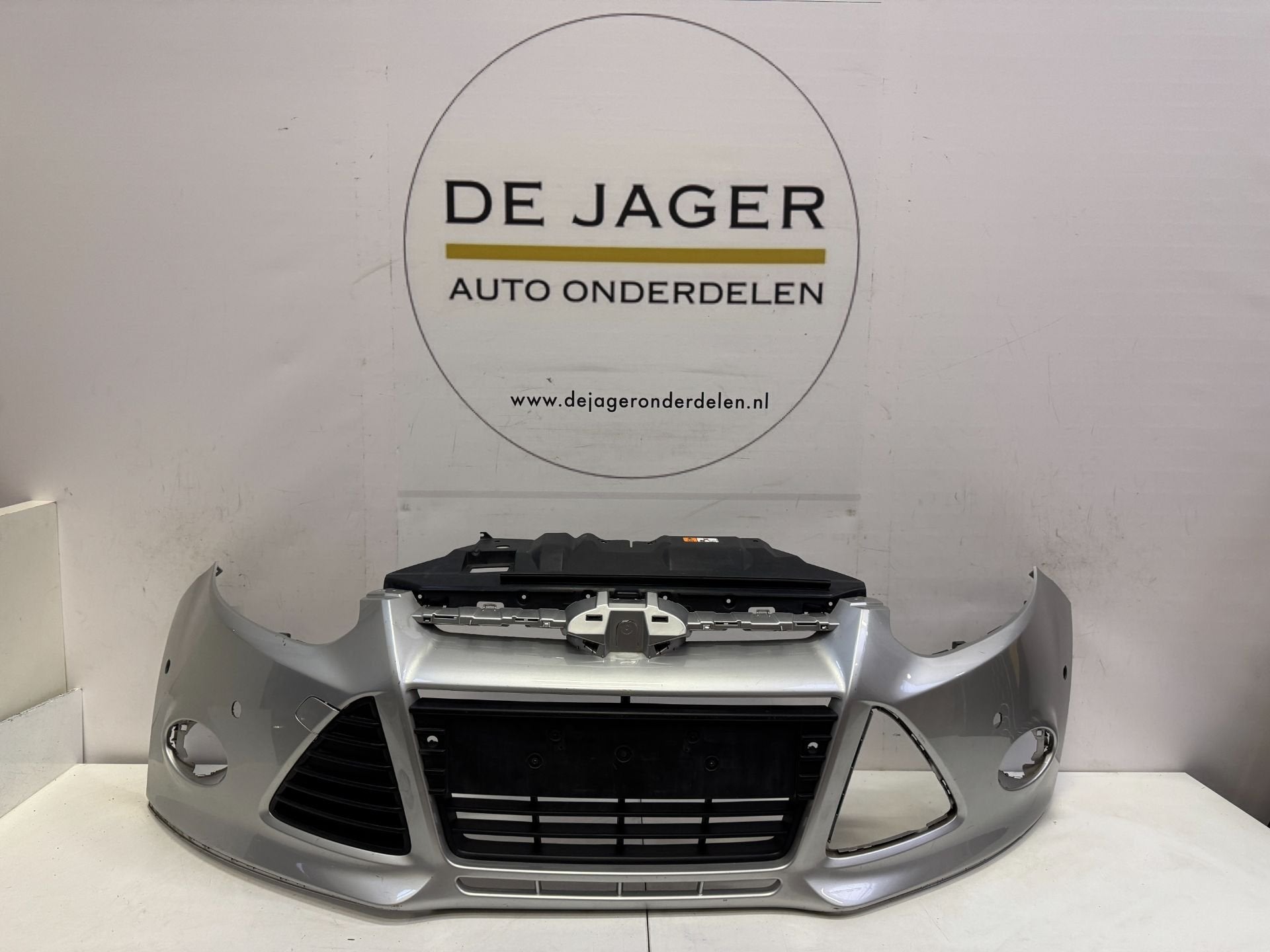 FORD FOCUS MKIII MK3 VOORBUMPER BUMPER BM57-11757A, Gebruikt, Info@ford.com, Ophalen of Verzenden, Ford