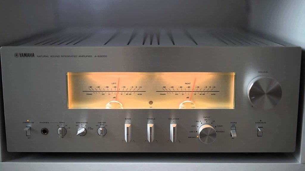 IK ZOEK Accuphase, VINCENT, Marantz, Cambridge, Yamaha AS, Zo goed als nieuw, 120 watt of meer, Stereo, Ophalen