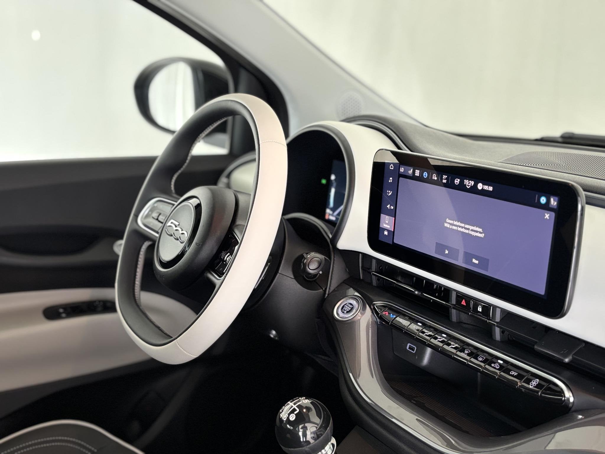 Fiat 500C 1.0 Hybrid La Prima | Apple/Android | Achteruitrij, Gebruikt, Euro 6, Cabriolet, 4 stoelen