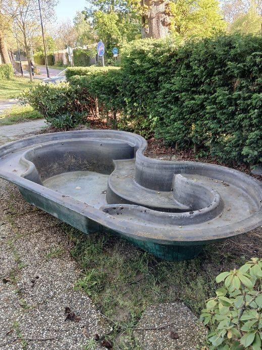 Grote vijver +/ 380 bij 200 bij 60.   GERESERVEERD, Tuin en Terras, Vijvers, Ophalen