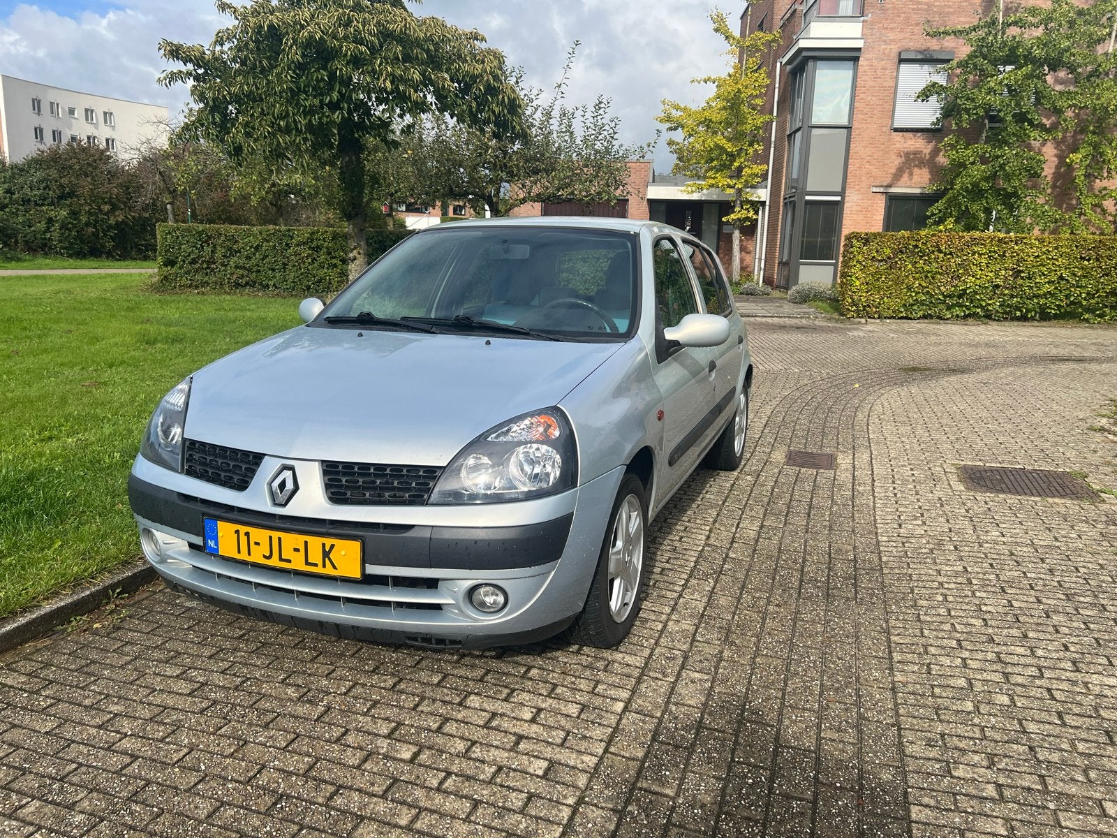 Renault Clio 1.2 16V RN 5DR Euro 2000 2002 Grijs, Voorwielaandrijving, 74 pk, 31 €/maand, 4 cilinders