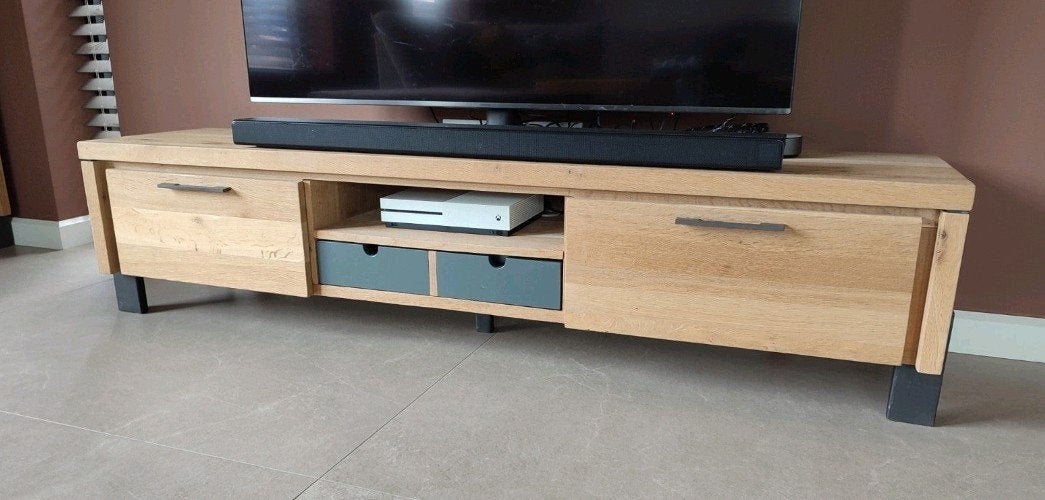 Henders & Hazel Modrava TV-meubel, Ophalen, 150 tot 200 cm, Eikenhout, Zo goed als nieuw