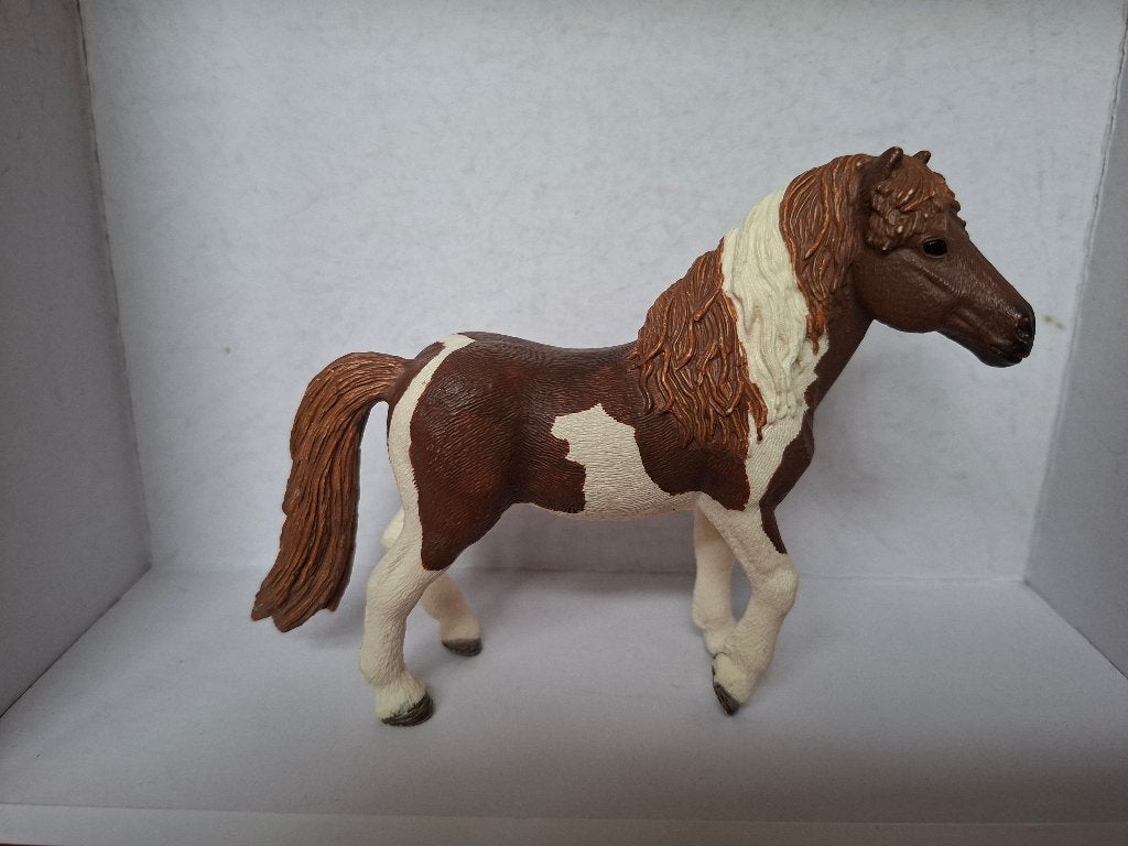 schleich Pony 13815, Ophalen of Verzenden, Zo goed als nieuw, Paard, Beeldje of Figuurtje