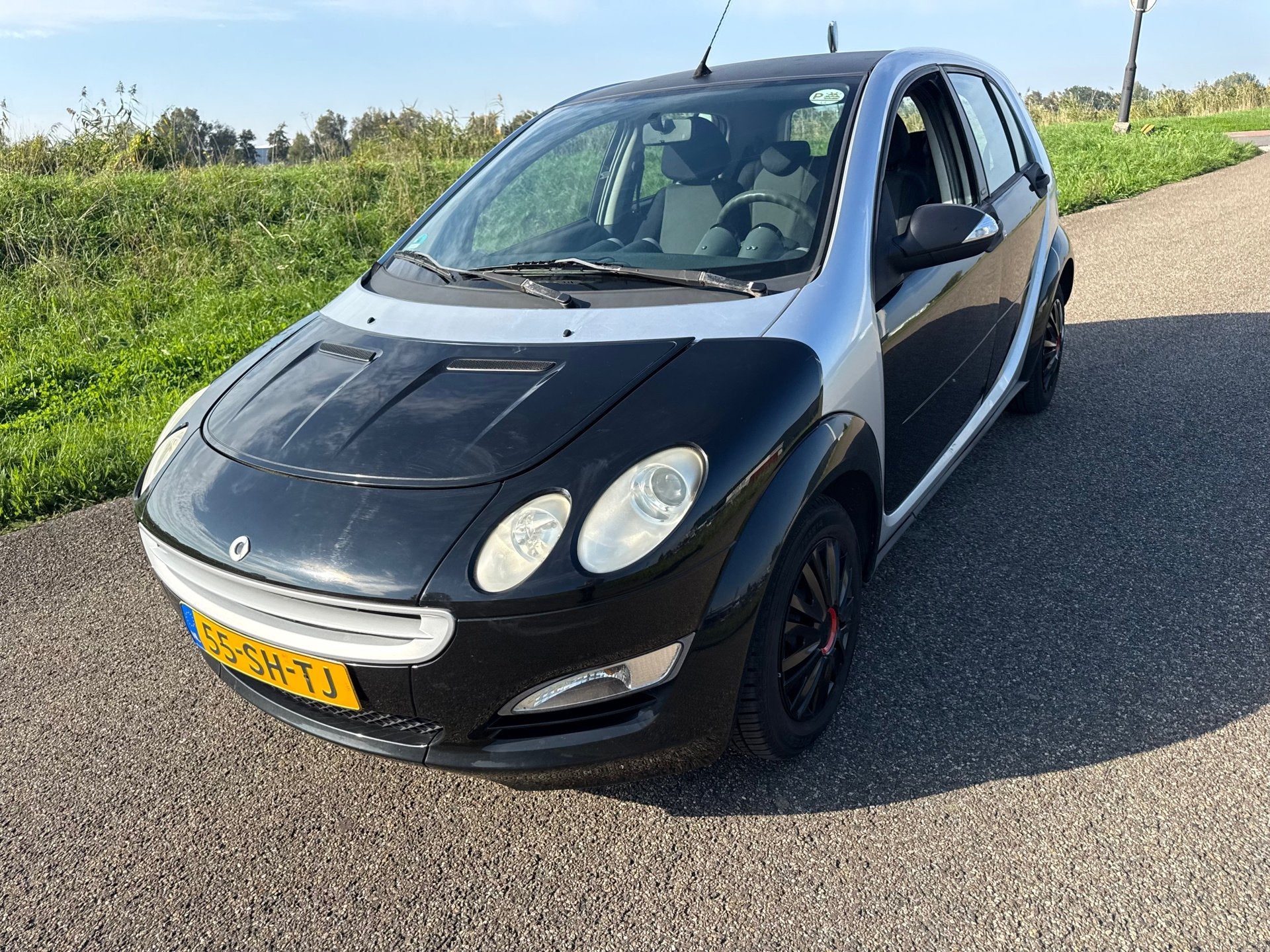 Smart Forfour 1.1 pulse incl nieuwe apk ! mooie auto !, Auto's, Voorwielaandrijving, Origineel Nederlands, Handgeschakeld, Euro 4
